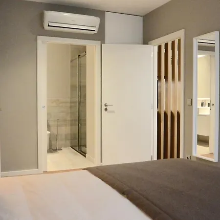 Lf Porto Alfazema, By Lf Apartments * Πόρτο