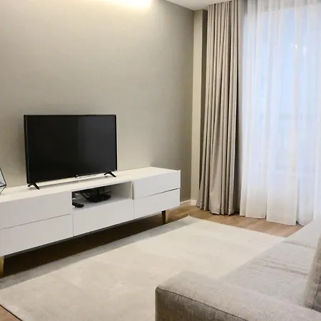 Lf Alfazema, By Flat In Oporto